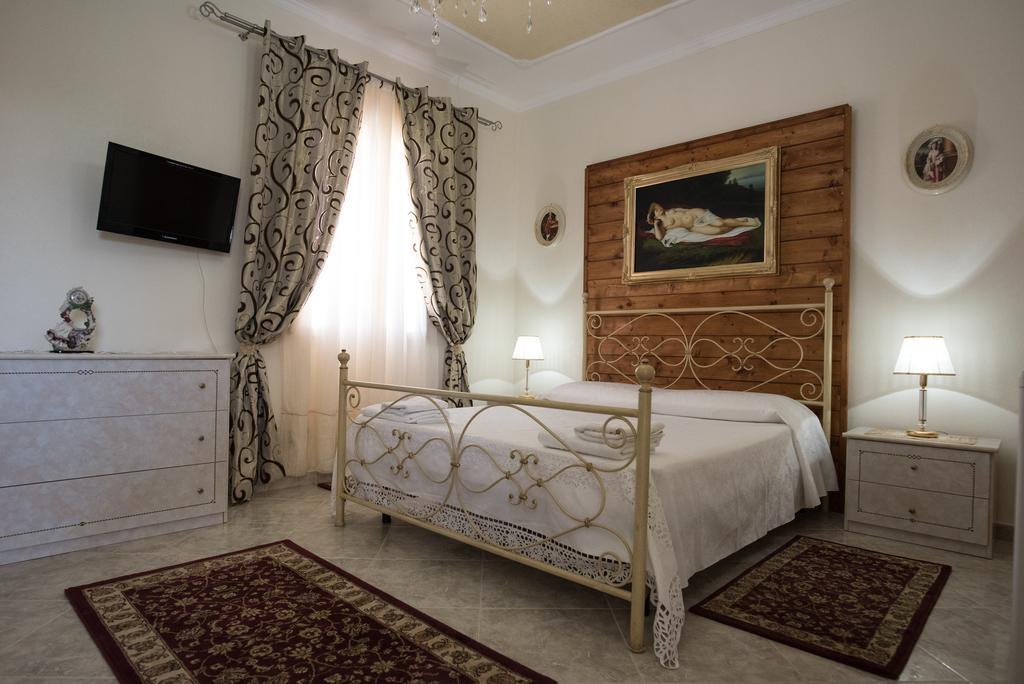 Alloggio In Villa Cristina B&B Галлиполи Экстерьер фото